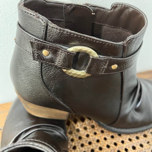 Size 9.5 Dr. Scholl's Janessa Brown Memory Foam Ankle Boots, Side Zip - Picture 1 of 10